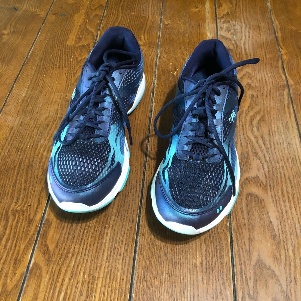 Rika Devotion Plus 2 Walking Shoes - image 3